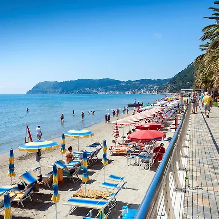 La Vie Enchanting Sea View *
