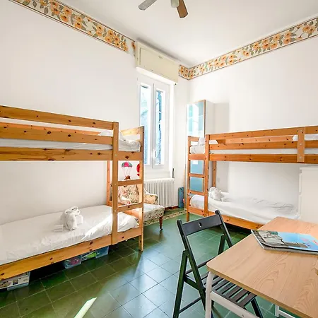 La Vie Enchanting Sea View Апартаменты