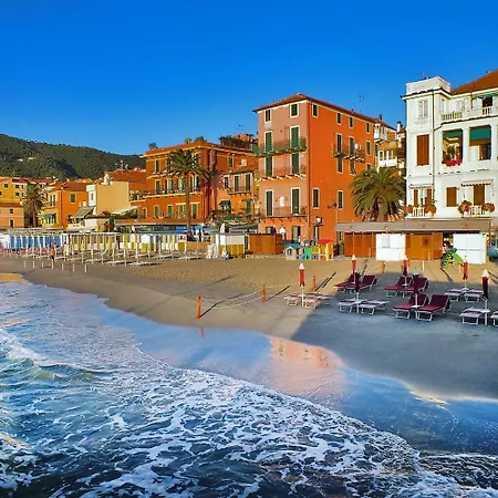 Апартаменты La Vie Enchanting Sea View Алассио
